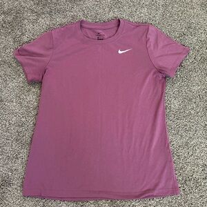 Nike Women's Dri-FIT Legend T-Shirt in Mauve Pink - Medium